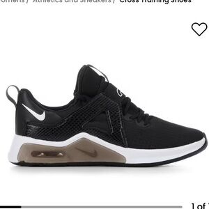 Nike | Air Max Bella TR 5